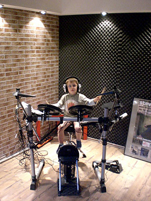 Copyright Steffen Hoffner - Happy Six